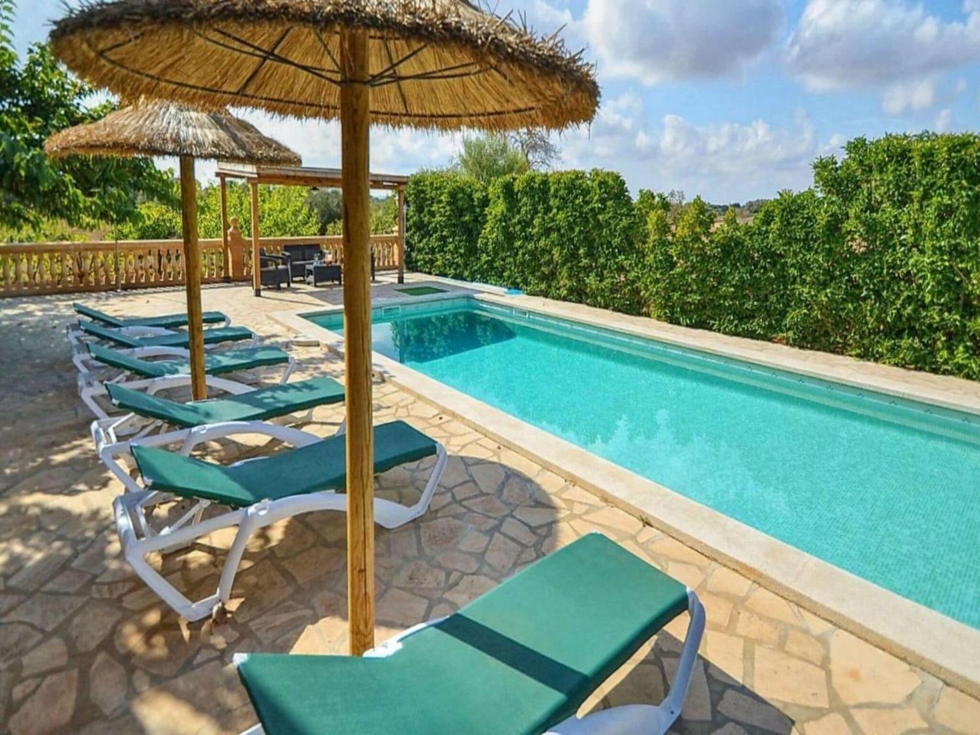 Vakantiehuis In With Private Pool